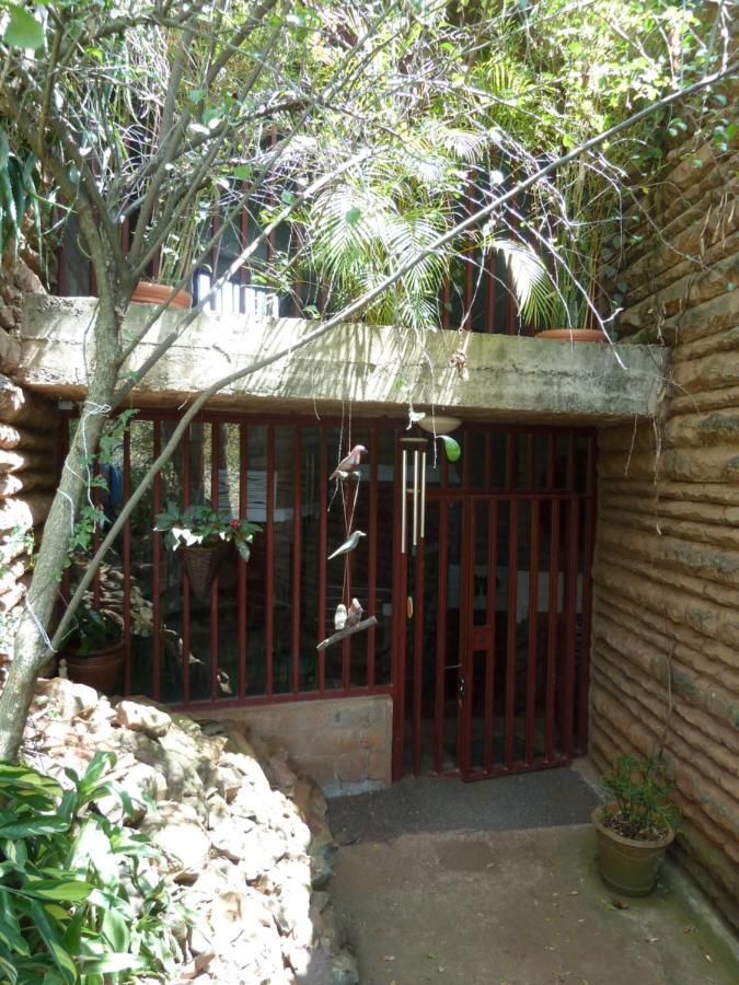 Villa Rock Stop Falls Gigiri Nairobi Exterior photo