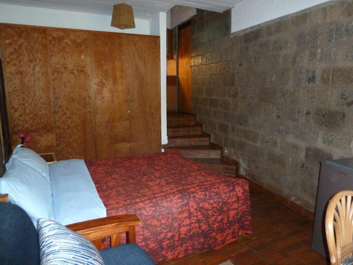 Villa Rock Stop Falls Gigiri Nairobi Exterior photo